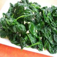 Sauteed Baby Spinach and Garlic image