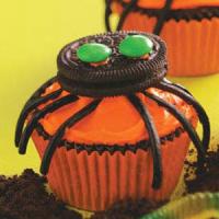 Easy Spooky Spider Cupcakes_image