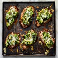 Broccoli Toasts With Melty Provolone_image