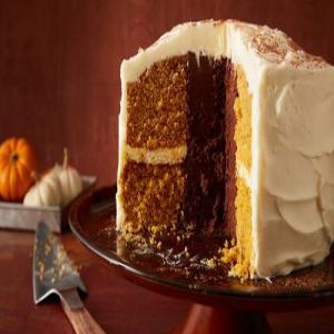 Inside-Out Chocolate Truffle Pumpkin Cake_image