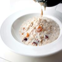 Steel-Cut Oatmeal With Fruit_image
