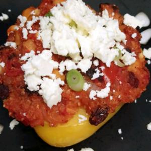 Stuffed Red Pepper with Quinoa and Chickpeas_image