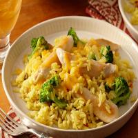 Chicken and Yellow Rice With Broccoli and Cheddar Cheese_image