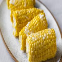 Steamed Corn on the Cob_image