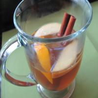 Hot Mulled Apple Cider With Apples, Orange & Cinnamon_image
