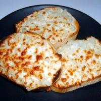 Cheese Onion Garlic Bread Recipe image