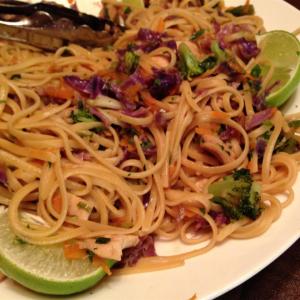 Linguine with Chicken and Sauteed Vegetables_image