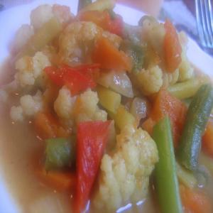 Curried Sweet Potatoes Cauliflower and Green Beans_image