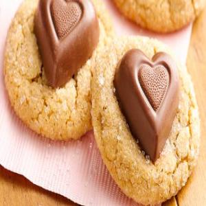 Chocolate Peanut Butter Heart Cookies_image