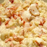 Maine Lobster Macaroni Cheese with Truffle Oil_image
