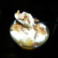 Greek Yogurt With Honey and Walnuts_image