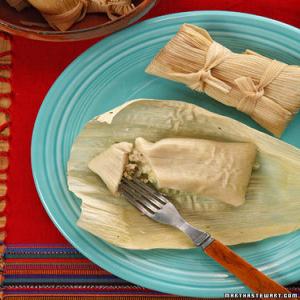 Chicken and Green Salsa Tamales_image