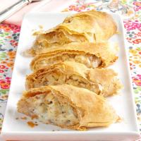 Blue Cheese-Apple Strudels_image