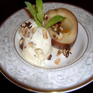 White Wine Roasted Pears With Hazelnut Ice Cream_image