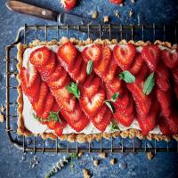 Rosé-Glazed Strawberry Tart Recipe - (4.6/5)_image