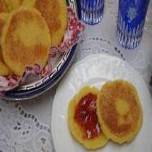 Moroccan Harcha (Harsha) Recipe - Semolina Pan-Fried Flatbread_image