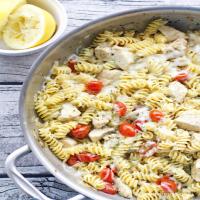 One Pan Spicy Lemon Chicken Pasta with Tomatoes Recipe - (4.4/5)_image