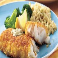 Corn Flake-Crusted Fish Fillets with Dilled Tartar Sauce_image