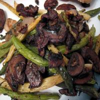 Roasted Green Beans With Mushrooms image