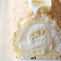 Creamy Coconut Cake Roll_image