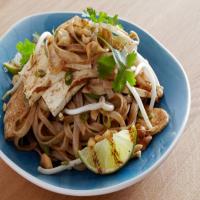 Grilled Tofu and Chicken Pad Thai image