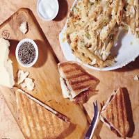 Baked Penne with Farmhouse Cheddar and Leeks_image