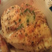 Broiled Herb Chicken With Lemon Butter Sauce image