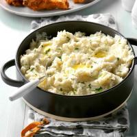 Slow-Cooker Mashed Potatoes image