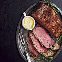 Salt-and-Pepper Roast Beef with Béarnaise Sauce_image