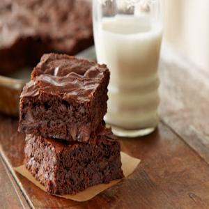HERSHEY'S Fudgey Dark Brownies Recipe Recipe - (4.3/5)_image