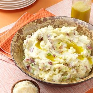 Mashed Potatoes with Garlic-Olive Oil Recipe - (4.5/5)_image