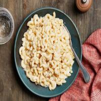5-Ingredient Instant Pot Mac and Cheese image