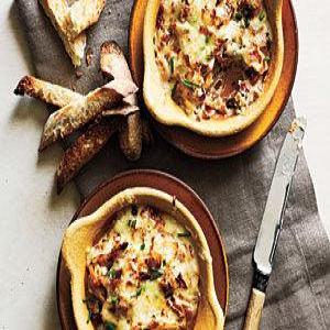 Caramelized Onion, Gruyère, and Bacon Spread_image