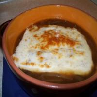 Guilt-Free Onion Soup (Crock Pot)_image