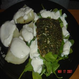 Peppered Salmon W/ Arugula (Rocket) and Yogurt Dressed Potatoes_image