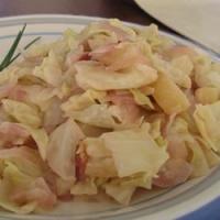 Creamy Cabbage with Apples and Bacon_image