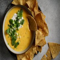 Creamy Queso With Pickled Jalapeños_image