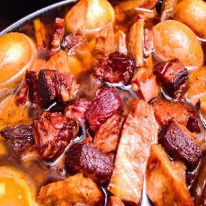 Slow-Cooked Red Braised Pork Belly_image