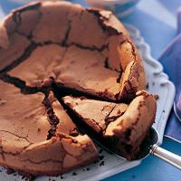 Chocolate Cake with Espresso Glaze_image
