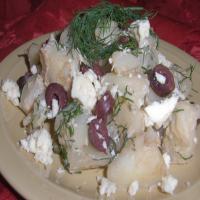 Potato Salad With Feta Cheese and Olives_image