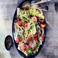 Grilled Skirt Steak and Hearts of Palm Salad_image