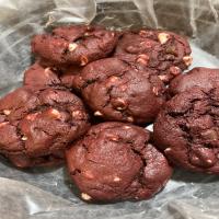 Red Velvet Chocolate Chip Cookies_image