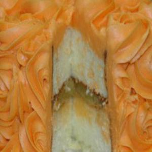 Ro Z's Citrus Pound Cake with Lemon Cream Cheese Frosting_image