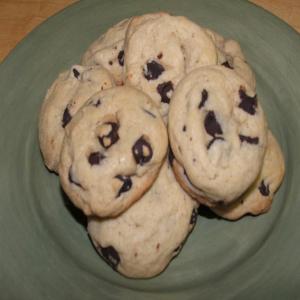 Greeny's Chewy Chocolate Chip Cookies_image