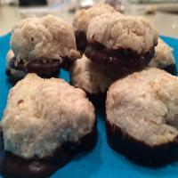 Coconut Vanilla Macaroons (Gluten-Free, Nut-Free) image