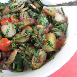 Baked Mushrooms and Potatoes with Spinach_image