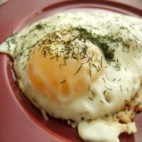 Fried Eggs With Dill_image
