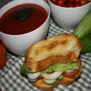 Smashed Veggie-Cheese Sandwiches image