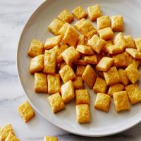 Kids Can Make: Healthy Cheesy Crackers_image