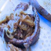 Beef Liver and Onions With White Wine_image